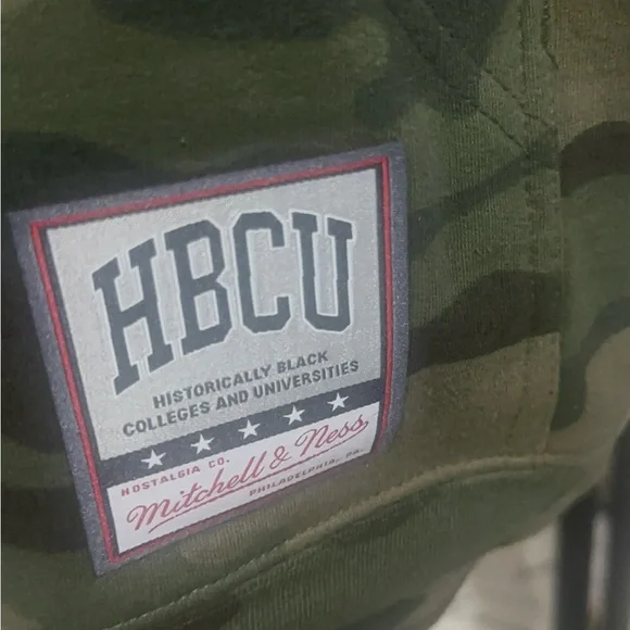Mitchell & Ness HBCU Green Camouflage Hoodie - Picture 6 of 8
